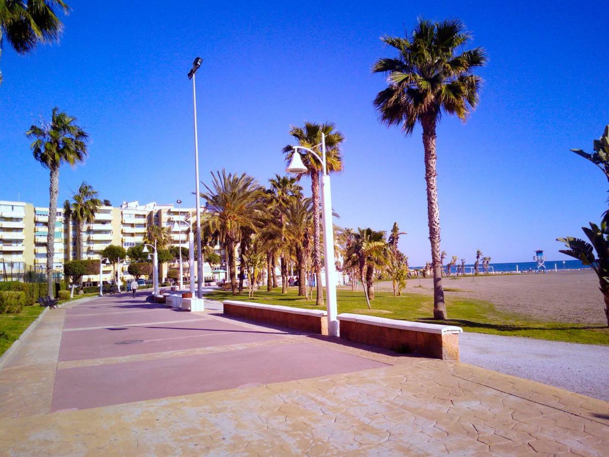 Playa La Cala In Front Of The Beach Free Parking Lejlighed Málaga Eksteriør billede